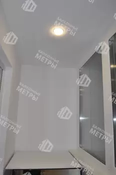 Остекление балкона в серии дома 01-ПЗ с утеплением и отделкой